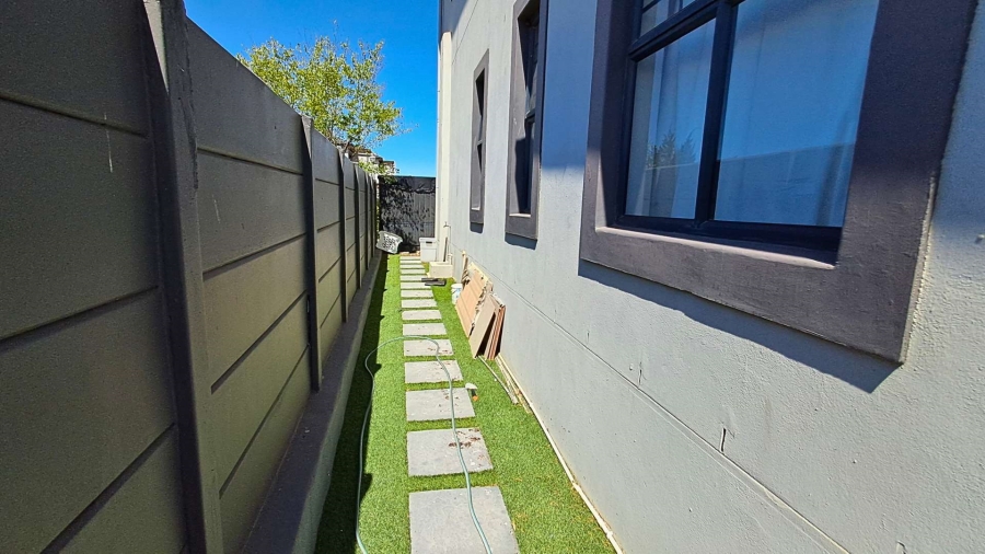 3 Bedroom Property for Sale in Langeberg Ridge Western Cape